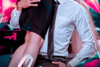 «Отец моего парня - мой босс» Любовь Попова